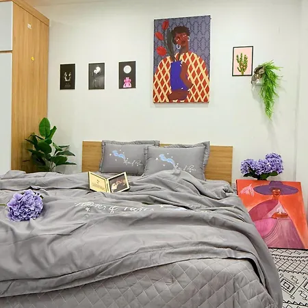 Home Sweet Hotel & Apartment